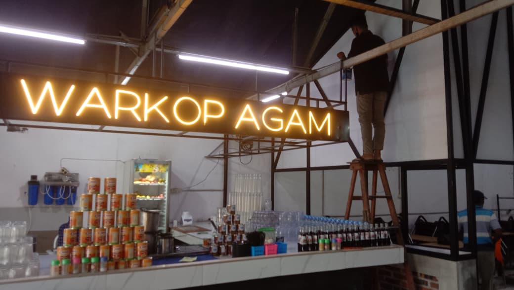 Interior Besi Warkop Agam